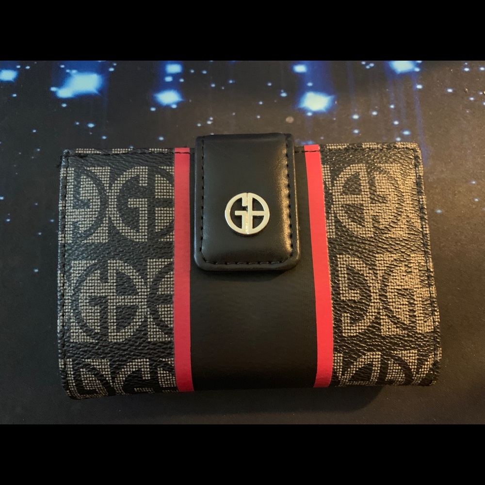 Lioness Wallet
